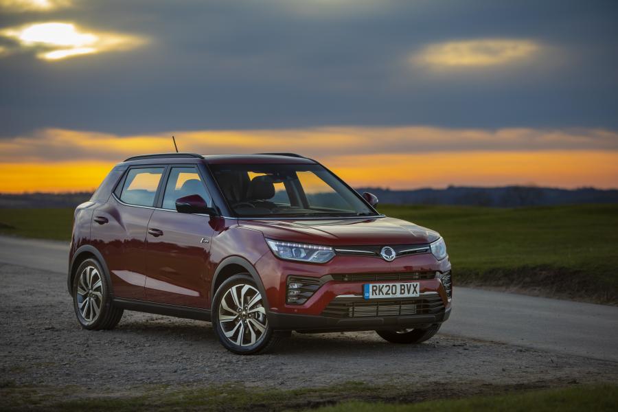  SsangYong Tivoli Ultimate 2020 года  (UK) (фото 13 из 63)